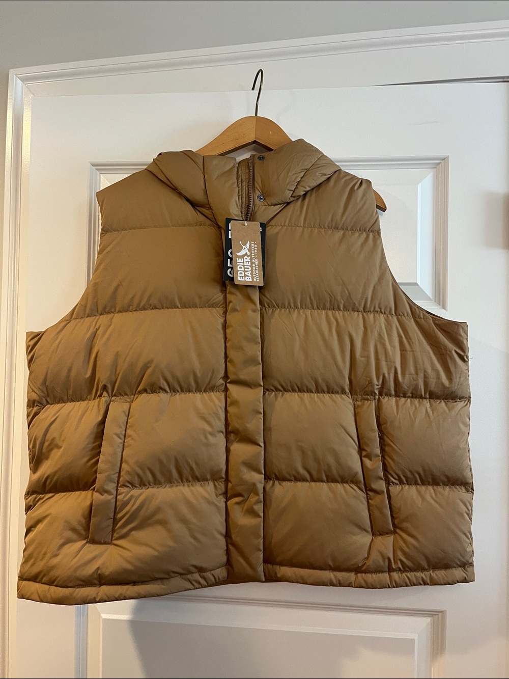 Eddie Bauer Ketchum Short 650 Down Hooded Vest camel tan NEW NWT XXL - Picture 3 of 6